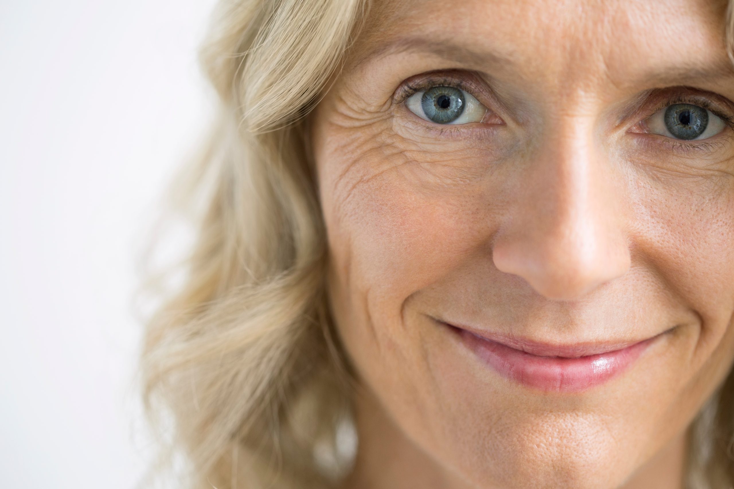 signos de envejecimiento facial