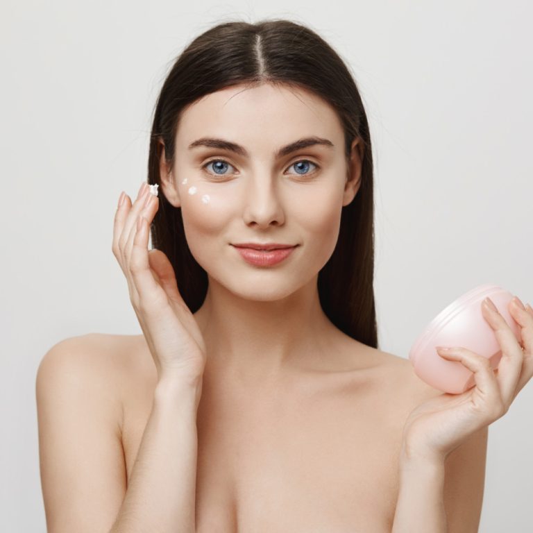 Aumento de pómulos - Centro médico estético Madrid - Centro Europeo de Cirugía Estética